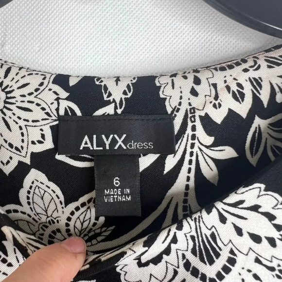 ALYX NWT Black & White Floral Zip Shoulder Sleeveless Sheath Dress Sz 6‎ - Picture 6 of 9